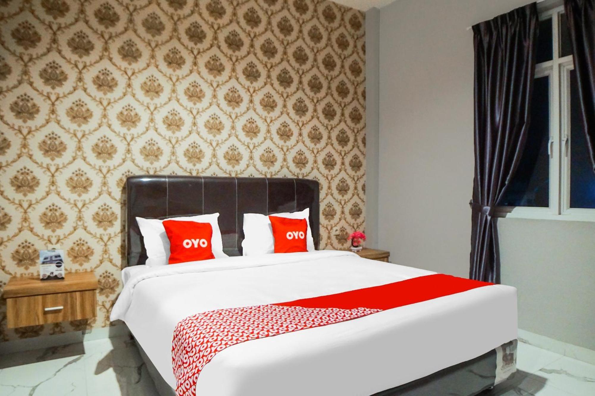 Super Oyo Capital O 92066 Papakoel Hotel & Cafe Medan Zewnętrze zdjęcie